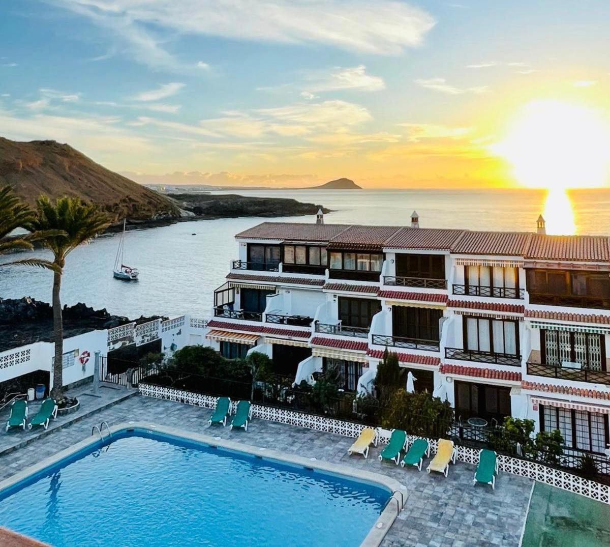 Apartment With Beautiful Ocean View Costa Del Silencio Exterior photo